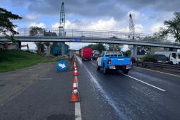 Dini hari nanti, Tol Surabaya-Gempol lakukan buka tutup lajur imbas pemasangan bentangan jembatan