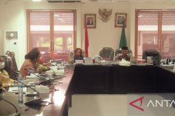 Kadinkes Maluku sebut jasa nakes COVID-19 Rp36 miliar "Hangus"