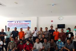 Nakhoda kapal di Danau Toba diperkuat kemampuan berlayar