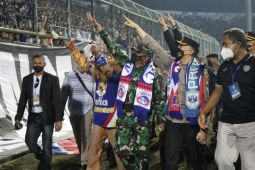 Kapolres Malang dinobatkan jadi  warga kehormatan Aremania