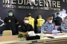 Dua WNA yang dideportasi punya keluarga di Batam