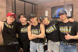 MONSTA X mulai tur di Amerika Serikat