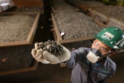 Antam: Pabrik feronikel akan beroperasi pada Februari 2023