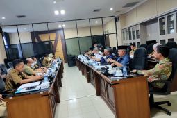 Komisi II DPRD Kalsel diminta segera selesaikan permasalahan pekebun kelapa sawit