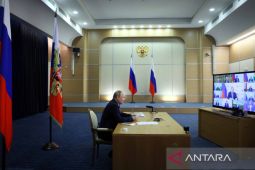 Putin: Barat tidak akan berhasil putus hubungan dengan Rusia