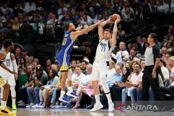 Final wilayah NBA: Doncic hindarkan Mavericks dari ancaman sapu bersih Warriors