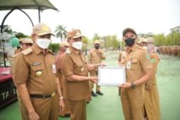 Sebanyak 17 SKPD di Tanah Bumbu terima penghargaan dari Bupati