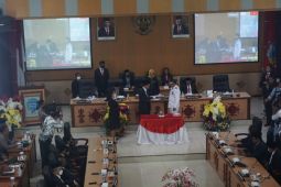 Penjabat Wali Kota Ambon canangkan penggunaan pin WTP