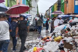 Penjabat Wali Kota Ambon mulai tugas dengan benahi penanganan sampah, begini penjelasannya