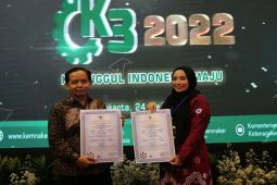28 Unit Usaha dan Mitra Pemasok APP Sinar Mas raih penghargaan manajemen K3 dari Kemenaker