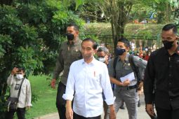 Diminta tanggapi kinerja Gibran selama pimpin Surakarta, ini jawaban Jokowi