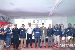 Pj Gubernur Babel himbau perusahaan besar jadi 'bapak angkat' bagi penambang kecil