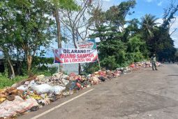 Masalah sampah di perbatasan Ambon - Malteng, Pemkot Ambon tempatkan petugas Satpol PP