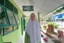 Bunga penerima Beasiswa PT Timah ingin jadi dokter bedah