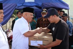 Bupati Shabela salurkan bantuan korban kebakaran Atu Lintang, begini pesannya