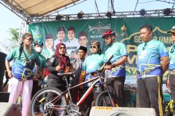 Gus Muhdlor "gowes" bersama warga Wonoayu
