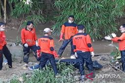 Basarnas temukan seorang warga Pamekasan terseret arus sungai
