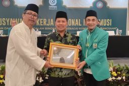 Satono terima penghargaan Dai Pengelola Terbaik Parmusi Award 2022