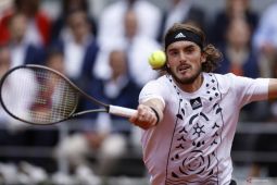 Cetak rekor di lapangan rumput,  Tsitsipas patahkan keraguan banyak orang