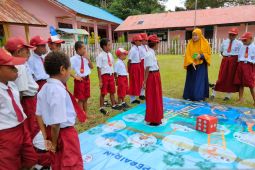 Konservasi Indonesia beri PLH bagi anak di Fakfak