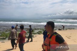 Pencarian seorang nelayan yang hilang di laut Garut dihentikan