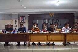 DPRD Sintang: banyak keluhan petani soal bagi hasil plasma