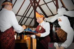 Presiden Jokowi di Ende dianugerahi gelar adat "Mosalaki Ulu Beu Eko Bewa"