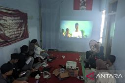 Mahasiswa Probolinggo diskusi film "Ketika Bung di Ende"