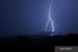 BMKG: Hujan ringan hingga petir berpotensi guyur Pangkalpinang Minggu ini