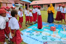 Membangun kolaborasi pendidikan lingkungan hidup di kawasan konservasi Fakfak