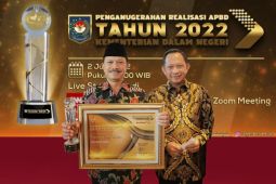 Pemkot Madiun dapat penghargaan dari Kemendagri atas realisasi APBD 2021
