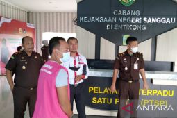 Penyidik Kejaksaan tahan Plt Kepala UPTD Rusunawa Entikong