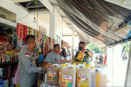 Tim gabungan sidak pasar Ambon pastikan ketersediaan minyak goreng, begini penjelasannya