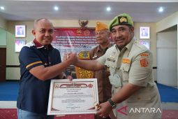 Wali Kota Pangkalpinang terima lenganugerahan anggota kehormatan PD Pemuda Panca Marga