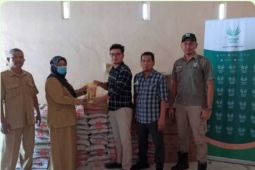 Asian Agri bagi sembako, bantu korban kebakaran di Sei Apung