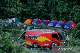 Astra Motor Papua memperkenalkan potensi wisata kepada anak muda