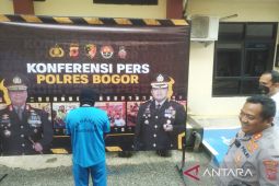 Polres Bogor tangkap dukun yang cabuli warga Gunungsindur