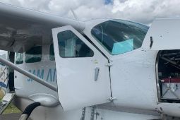 Pesawat milik SAM Air tergelincir saat mendarat di Beoga