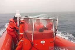 Basarnas Ambon kerahkan KN Abimanyu cari ABK KM Putra yang dilaporkan mati mesin