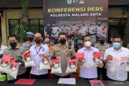 Polisi bekuk tiga pengedar narkoba beserta sabu-sabu 21 kg di Kota Malang