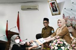 Paripurna DPRD Batanghari menyampaikan pandangan umum fraksi-fraksi