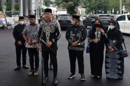 AHY bertakziah ke kediaman Gubernur Ridwan Kamil
