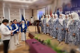 Gubernur Kalsel Kukuhkan DPD  IWAPI Kalsel