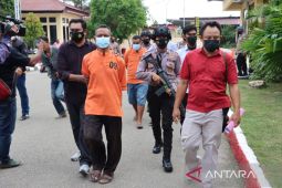 Diduga aniaya guru, kepala SD ditahan polisi