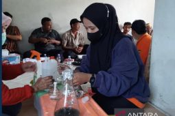 Disbun Kaltim  latih petani pembibitan dan agen pengendali hayati