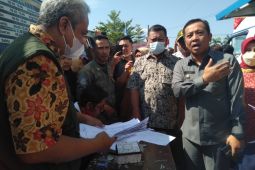 Wabup Karawang "kebanjiran" keluhan masyarakat di Gebyar Paten