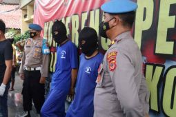 Polres Cirebon tangkap 2 tersangka kasus pembacokan hingga tewas