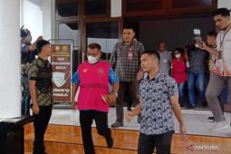 Kejaksaan Tanimbar tahan mantan Camat dan Bendahara Selaru, begini penjelasannya