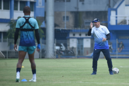 Persib tak mau kecewakan Bobotoh di laga perdana Piala Presiden