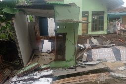 Lima rumah di Kabupaten Lebak rusak berat akibat pergerakan tanah